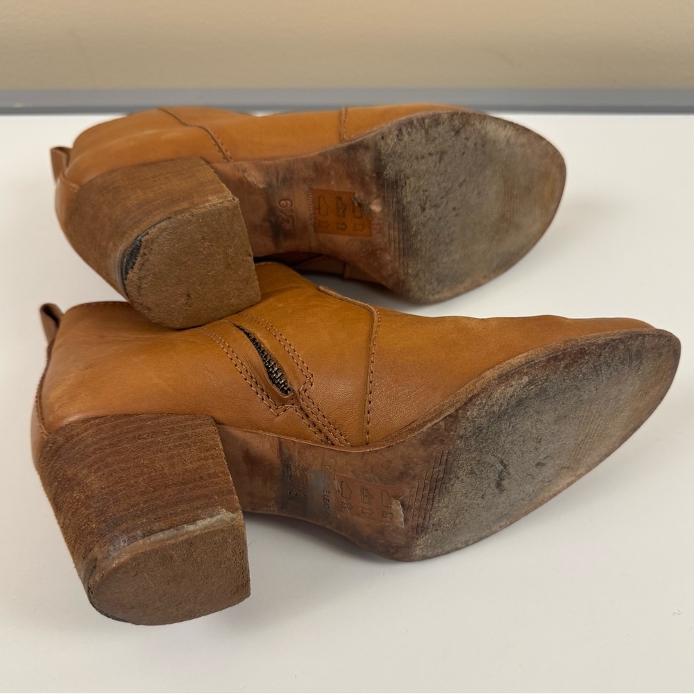 Madewell Brenner Genuine Leather Booties - Picture 7 of 7